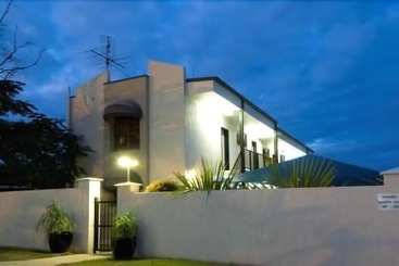 هتل Gladstone Capricorn Apartments