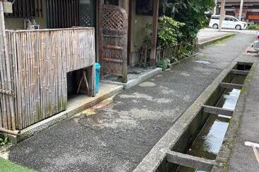 ペンション Thanyaporn House