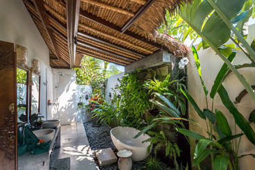 Villa Tibu Indah