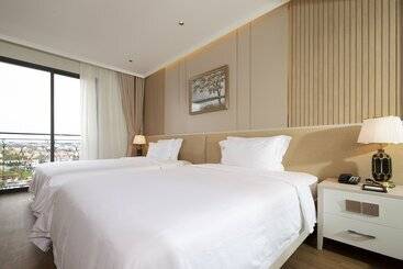 هتل Merperle Dalat