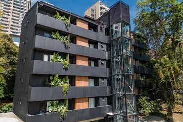 בית מלון כפרי The Somos Flats Central Poblado