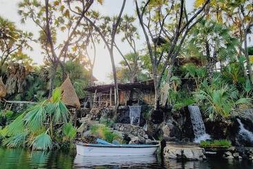 Doho Lodge & Hotsprings