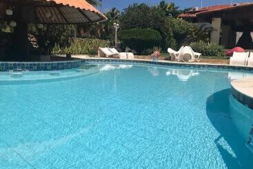 簡易ホテル Suites Bouganville