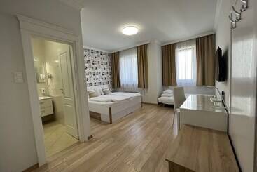 호텔 Camille Apartments