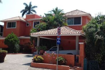 ホテル Estudio German