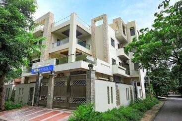 فندق Fabexpress Divine Inn