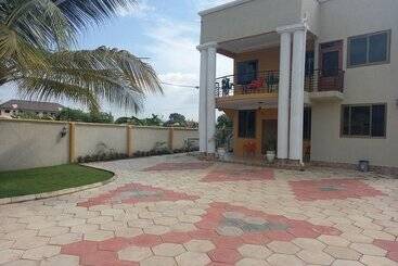 ペンション Coded Guest House