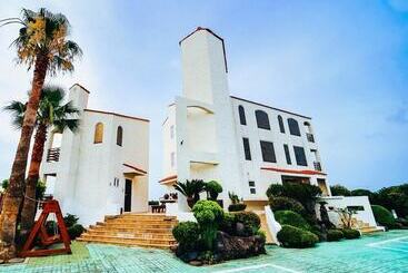 Sarang Tulle Pension