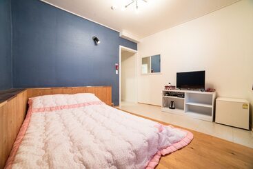 Yeosu Party Motel And Guest House