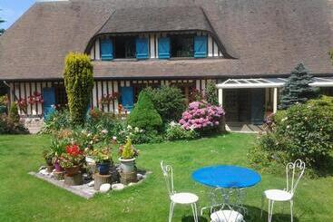 ベッドアンドブレックファースト Chez Catherine   Chaumière Normande