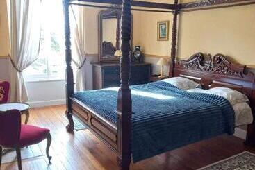 ホテル Chateau Des Chevaliers De Grand Tonne