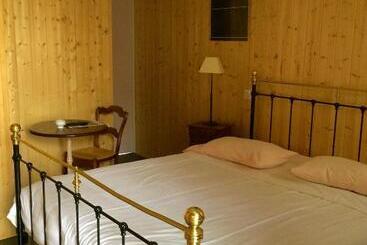 호텔 La Ferme De Thoudiere