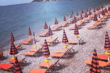 هتل Olympia Touristic Village