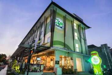 Zest Legian By Swiss Belhotel International