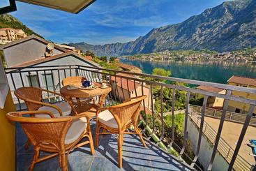 آپارتمانهای توریستها Apartments Andrija