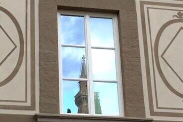 تختخواب و صبحانه La Maison Du Sage