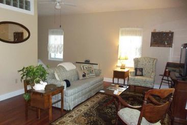 별장 Bunny Trail Guest House