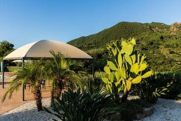 簡易ホテル Villa Ginevra Resort Agrituristico