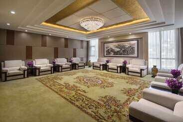 호텔 Ramada Huize
