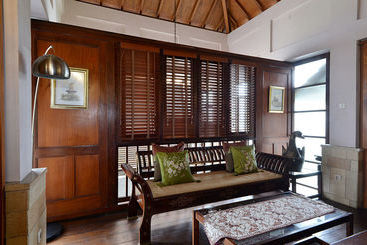 酒店 Tegal Panggung Inn