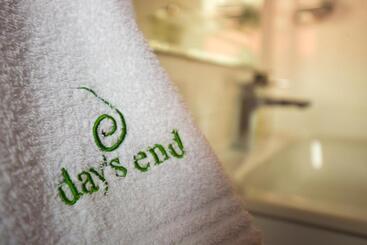 Пансион Day S End Guest House