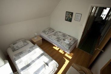 پانسیون Akurinn Guesthouse