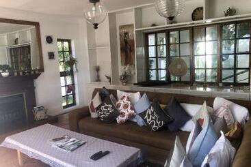 膳宿费 Muco Guest House