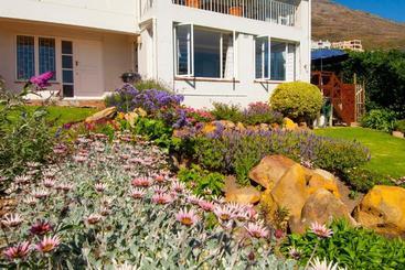 Restio Garden Studio
