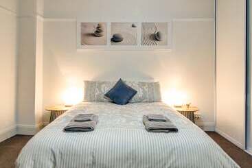 ツーリストアパートメント Terrace On York