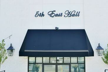5th East Hall Bed & Breakfast