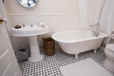 مبيت وإفطار The Guest House At Gulfport Landing