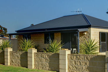 דירות לתיירים Dbj Holiday Units