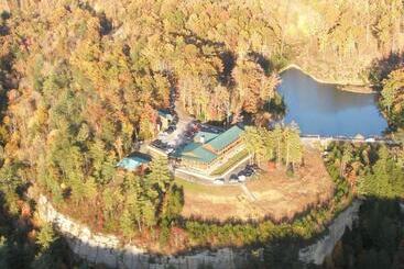 فندق Cliffview Resort
