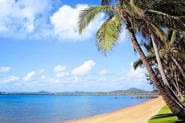 Отель Harbour Lights Tourist Park