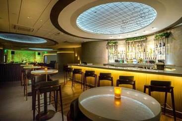 בית מלון כפרי The Bayleaf Cavite