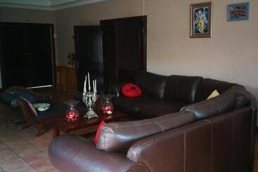 פנסיון Condor House Luxury Room