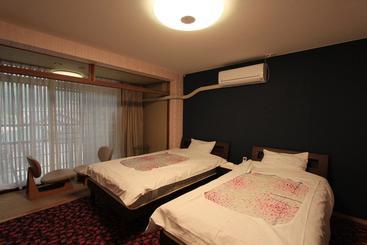 ریوکان Misasa Onsen Toenkan