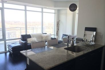 شقة Square One Fully Furnished Suite