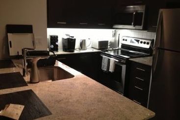 Square One Fully Furnished Suite