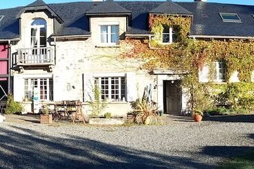 민박 La Grange De Thalie