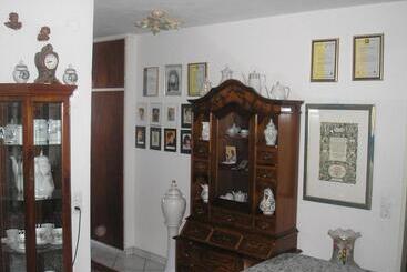 Aamiaismajoitus (B&B) Rheingold Garni