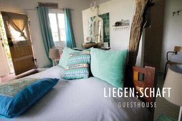 酒店 Liegen;schaft Guesthouse