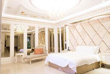 Allur Boutique Motelyilan Branch