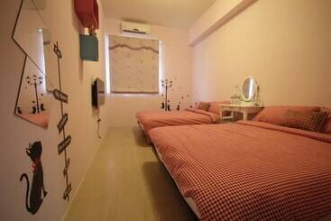 تختخواب و صبحانه Sara S House