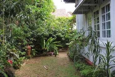 تختخواب و صبحانه Vista Chelsea Gardens Bnb