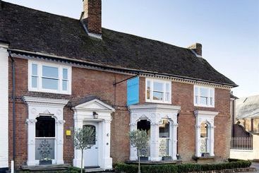 簡易ホテル The Wife Of Bath