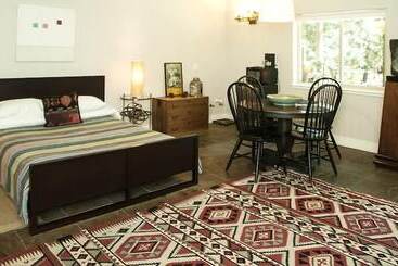 호텔 Harmony Ridge Lodge