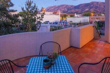 酒店 Santa Paula Inn