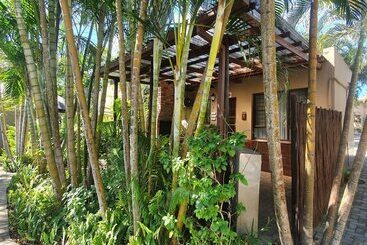 بنسيون Ndiza Lodge And Cabanas