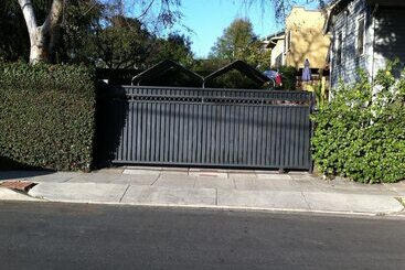 پانسیون Sanborn Guest House